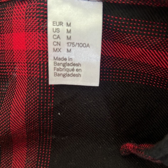 Mens Black/Red checkered Button down shirt - Picture 4 of 5